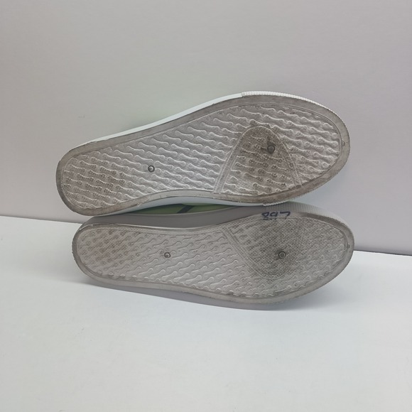 Lucasfilm Star Wars Women's Size 7 The Mandalorian Grogu Baby Yoda Lace Up Shoes - Picture 8 of 8